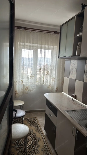 Vând apartament central Strehaia  - imagine 4