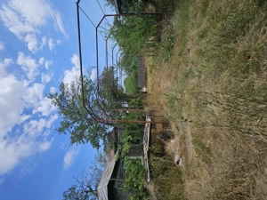 Gospodărie cu 2 case Comuna Trivale Mosteni, sat , la 30 km de Alexandria, județul Teleorman 20 000 