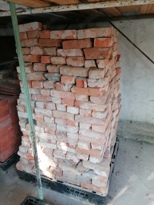 Vînd caramida tiganeasca