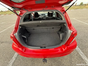 vand masina marca toyota -yaris - imagine 5