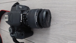 Vând aparat foto Canon EOS700D 