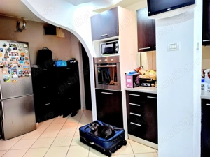 Apartament 2 camere   Lipovei, lângă Piață   parter înalt, 58 mp + dressing 18 mp