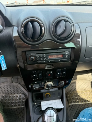 Dacia Duster 4x2 1,6i - imagine 5