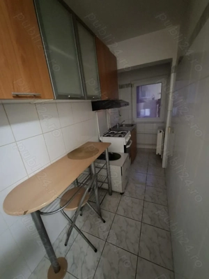 Închiriez apt.2cam .bloc de 4 etaje ,etaj intermediar  - imagine 8