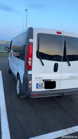 vand opel vivaro 8+1