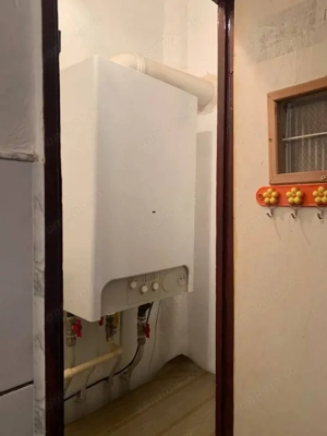 Apartament 3 camere de vânzare | Etaj 1 | Balcon | Geam la baie | Centrala | - imagine 13