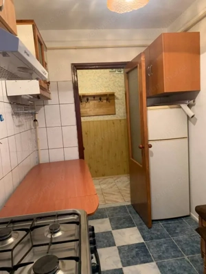 Apartament 3 camere de vânzare | Etaj 1 | Balcon | Geam la baie | Centrala | - imagine 11