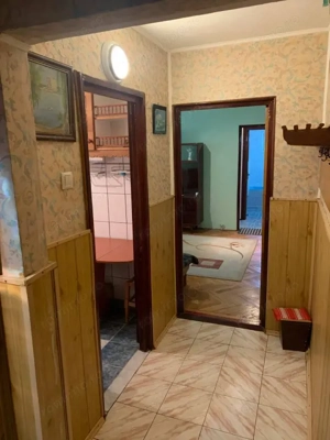 Apartament 3 camere de vânzare | Etaj 1 | Balcon | Geam la baie | Centrala | - imagine 7