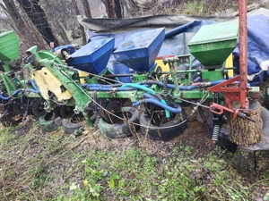 Vând semănătoare Piatra Neamț SPC6  - imagine 3