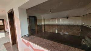 Imobil cu 3 case:C1 -3 nivele;C2-2nivele;C4-1 nivel;C3;C5;Piscina;Foisor - imagine 10