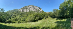 Teren 3000 m  cu vedere la stâncă, panoramă unică în Cheile Cibului, lângă Mănăstirea Cheile Cibului