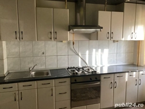 Inchiriez ap 3 camere Loc Lugoj