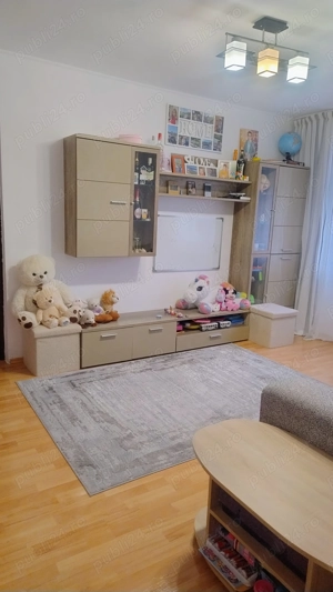 Vând apartament 3 camere in Nufărul Oradea