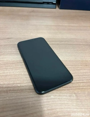 iphone 11 black, 64GB, stare buna iOS26 - imagine 3