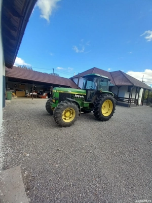 vând john deere 3050