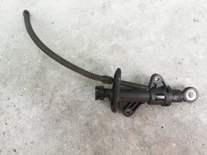 cilindru receptor ambreiaj volkswagen up - imagine 3