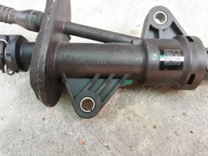 cilindru receptor ambreiaj volkswagen up - imagine 9