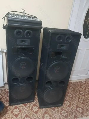 Vad  două boxe cu mixter 