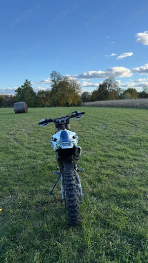 Husqvarna te300 2t stare buna de funcționare ore motor 85 aspect 9 5 10 mai multe detalii în privat  - imagine 4