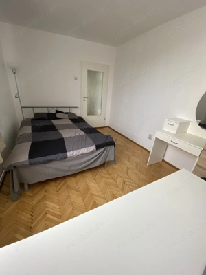 Cu centrala termica proprie. Renovat. Etaj intermediar  - imagine 4