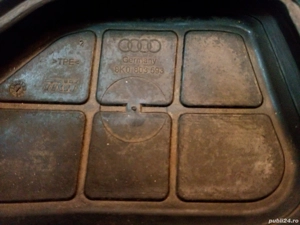 Capac vizitare amortizor stanga fata AUDI cod 8K0803593 - imagine 3