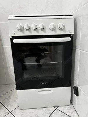 Aragaz Arctic aprindere electrica, rotisor si grill