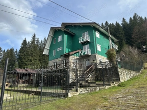 Agentia imobiliara VIGAFON vinde pensiune-casa de vacanta Predeal