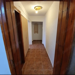 Vând apt.2 cam.conf. semidecomandat etaj 1 din 4  zona govandari 