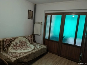 Camera de închiriat in apartament 2 cam.
