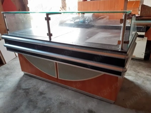 Vand Vitrina de magazin Wescho cu sistem de incalzire si refrigerare 