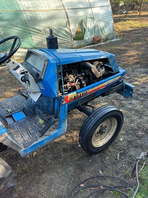 Se vinde Tractoraș Iseki tu220S  - imagine 5