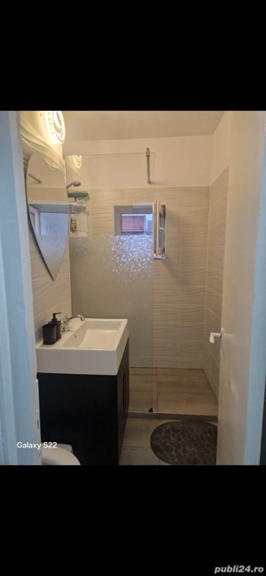 Inchiriez apartament 3 camere