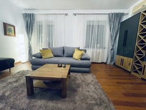 Apartament 3 camere zona Medicina