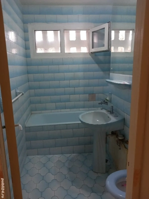 Apartament 2 camere semi- decomandat zona  Nord - imagine 3