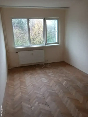 Apartament 2 camere semi- decomandat zona  Nord - imagine 5