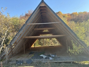 Teren de vanzare si Cabana - imagine 3