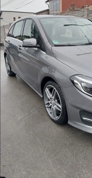Mercedes Benz B180 - imagine 3