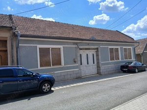 Vând casă in Ciclova-Română,județul Caraș-Severin.