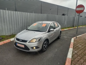 Ford focus benzina 16 fab 2010 preț FIX 2000 euro 