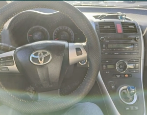 Toyota auris hibrid 2012 - imagine 4