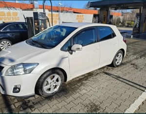 Toyota auris hibrid 2012 - imagine 3