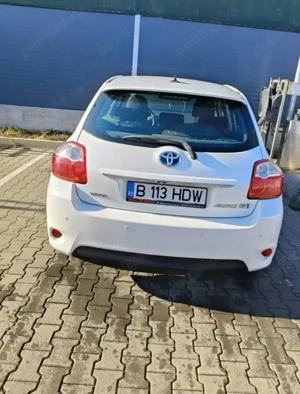 Toyota auris hibrid 2012 - imagine 2