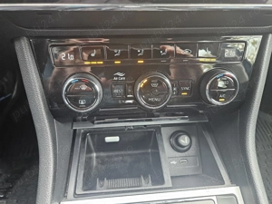 Skoda Superb 2.0 TDI DSG Ambition - imagine 6