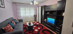 Închiriez apartament decomandat cu 2 camere  - imagine 3