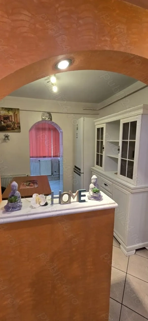 Închiriez apartament decomandat cu 2 camere  - imagine 5