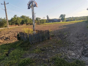 Vând teren intravilan 