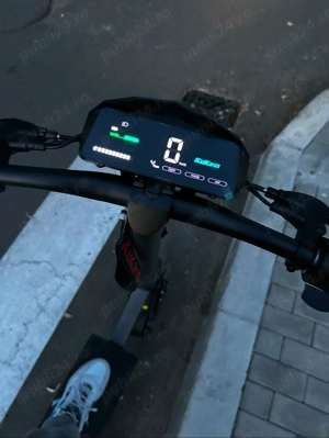 Vând trotinetă electrică Kukirin g2 2025