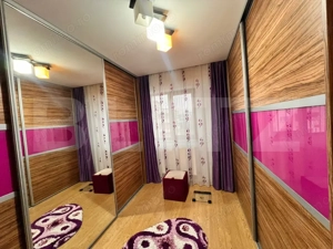 Apartament 4 camere zona foarte buna,renovat si utilat - imagine 9