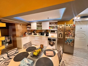 Apartament 4 camere zona foarte buna,renovat si utilat - imagine 2