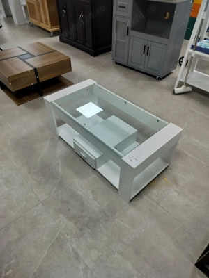 Masă de cafea pentru living cu blat de sticlă